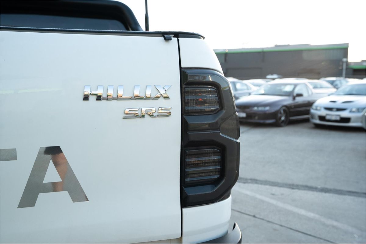 2020 Toyota Hilux SR5 GUN126R 4X4