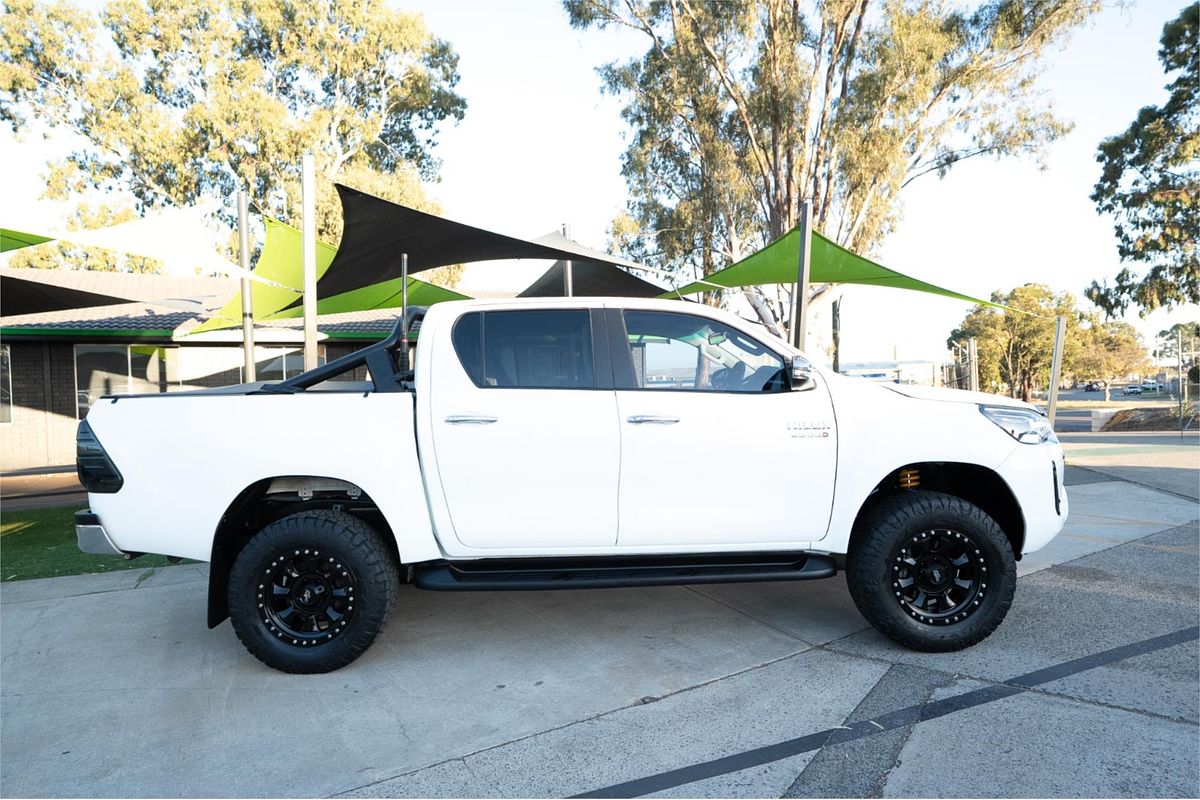 2020 Toyota Hilux SR5 GUN126R 4X4