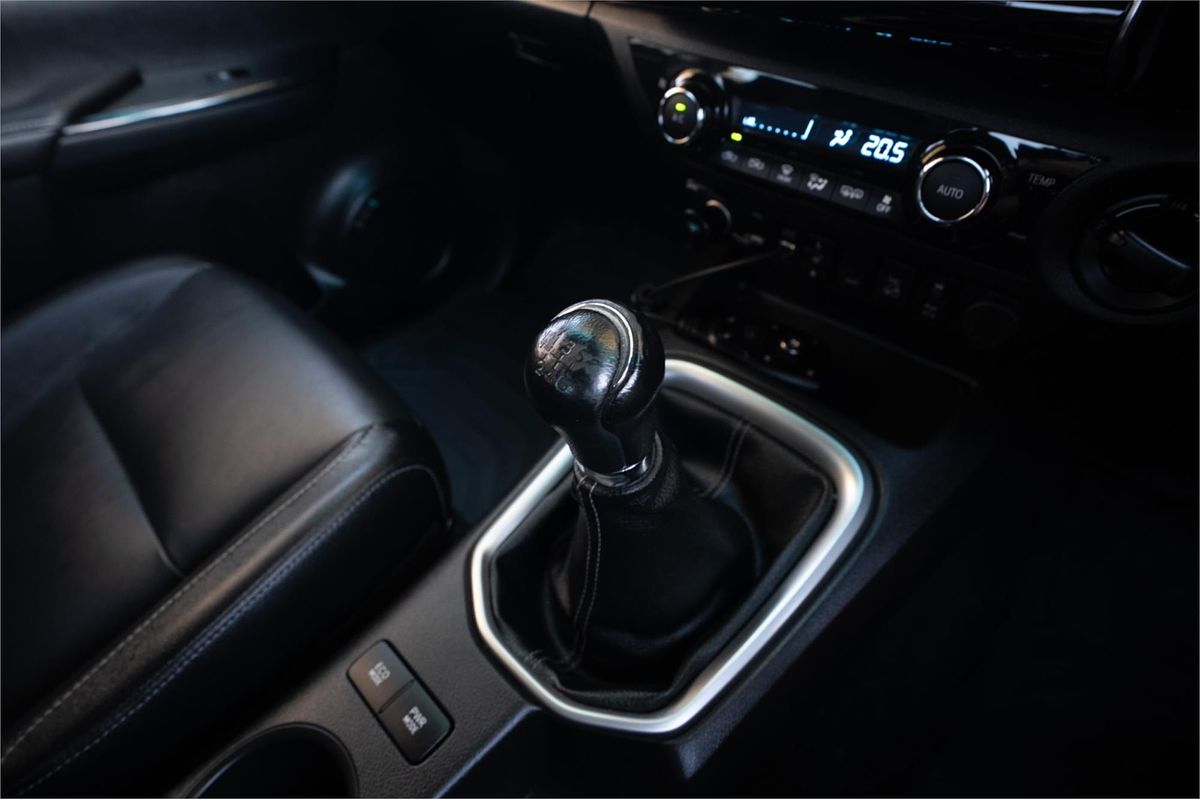 2020 Toyota Hilux SR5 GUN126R 4X4