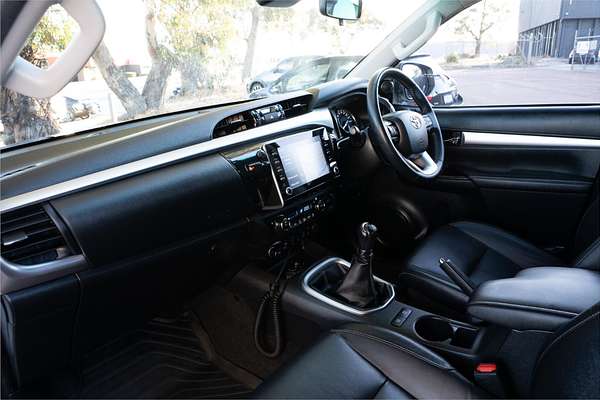 2020 Toyota Hilux SR5 GUN126R 4X4