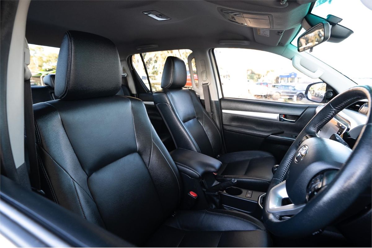 2020 Toyota Hilux SR5 GUN126R 4X4