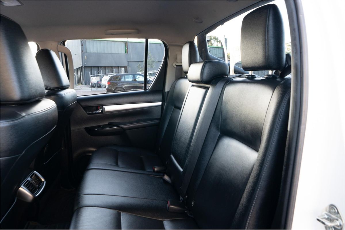 2020 Toyota Hilux SR5 GUN126R 4X4