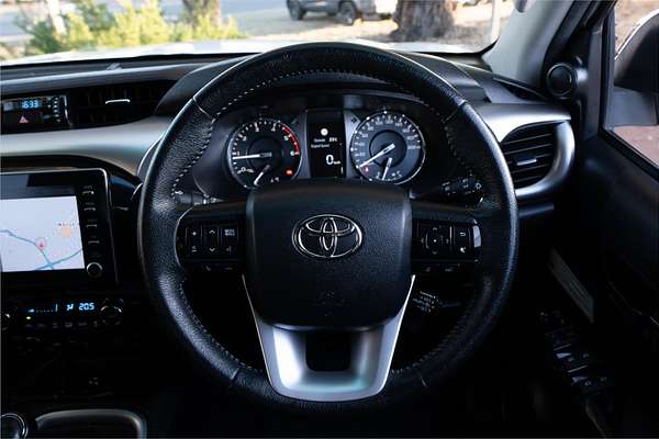 2020 Toyota Hilux SR5 GUN126R 4X4