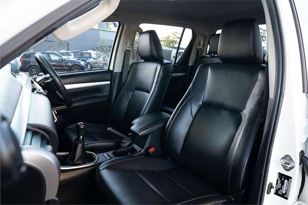 2020 Toyota Hilux SR5 GUN126R 4X4