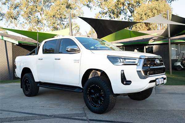 2020 Toyota Hilux SR5 GUN126R 4X4