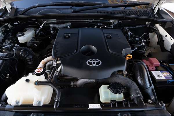 2020 Toyota Hilux SR5 GUN126R 4X4