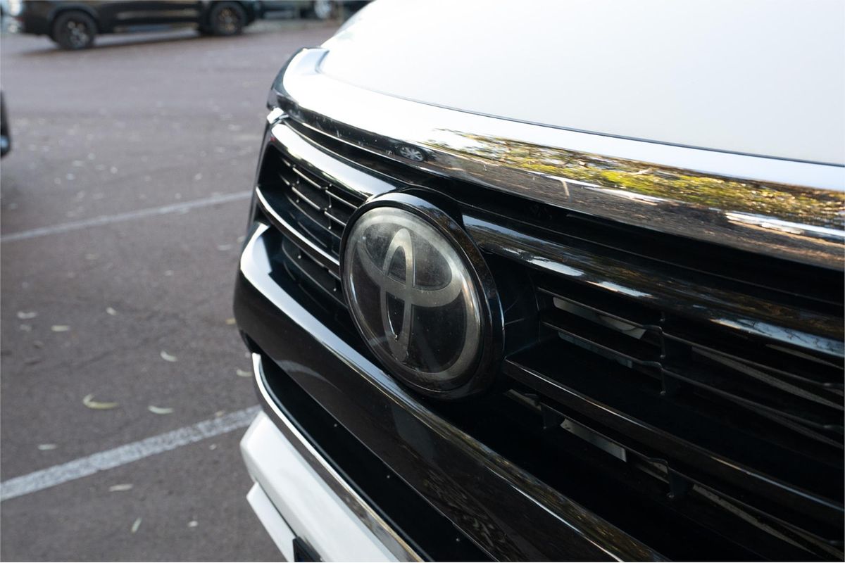 2020 Toyota Hilux SR5 GUN126R 4X4
