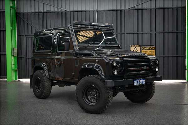 2014 Land Rover Defender MY14