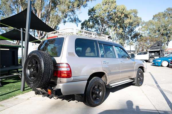 2003 Toyota Landcruiser GXL UZJ100R