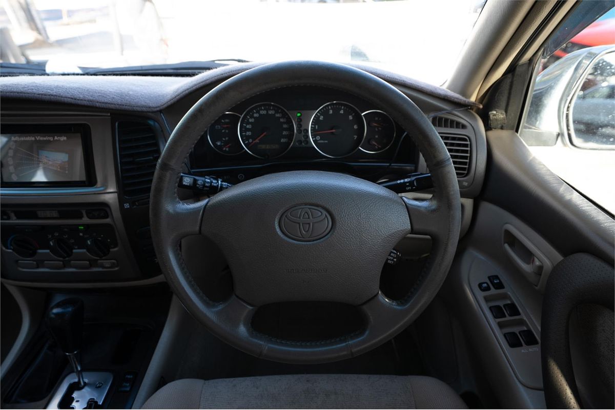 2003 Toyota Landcruiser GXL UZJ100R