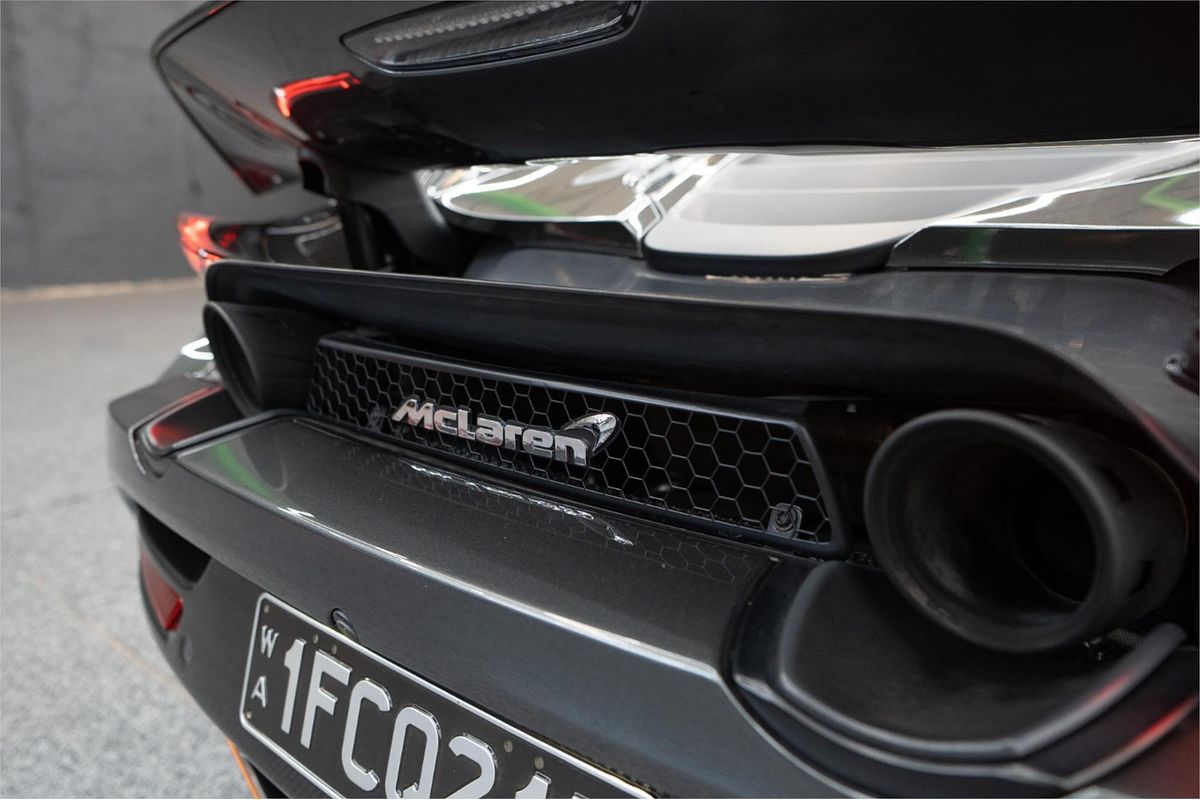 2019 McLaren 720S PERFORMANCE P14