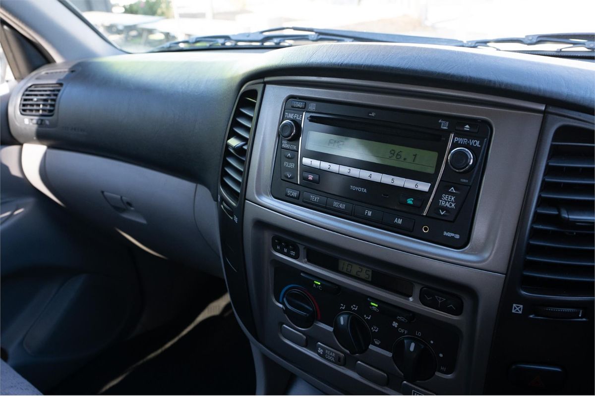 2007 Toyota Landcruiser GXL UZJ100R UPGRADE II