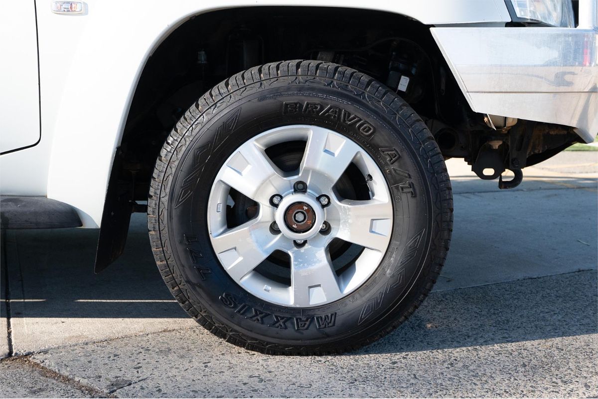 2012 Nissan Patrol ST GU VIII