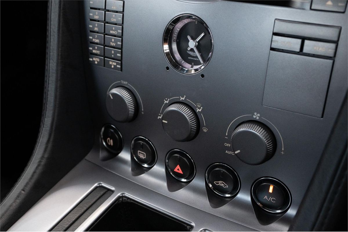 2005 Aston Martin DB9