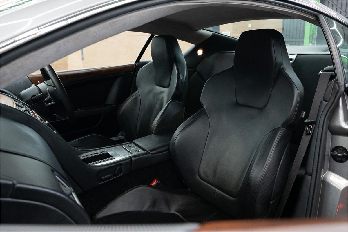 2005 Aston Martin DB9