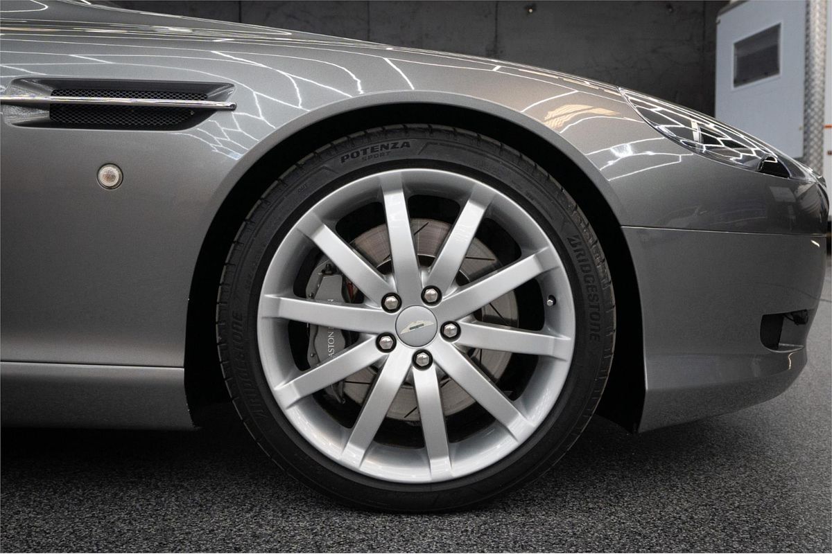 2005 Aston Martin DB9