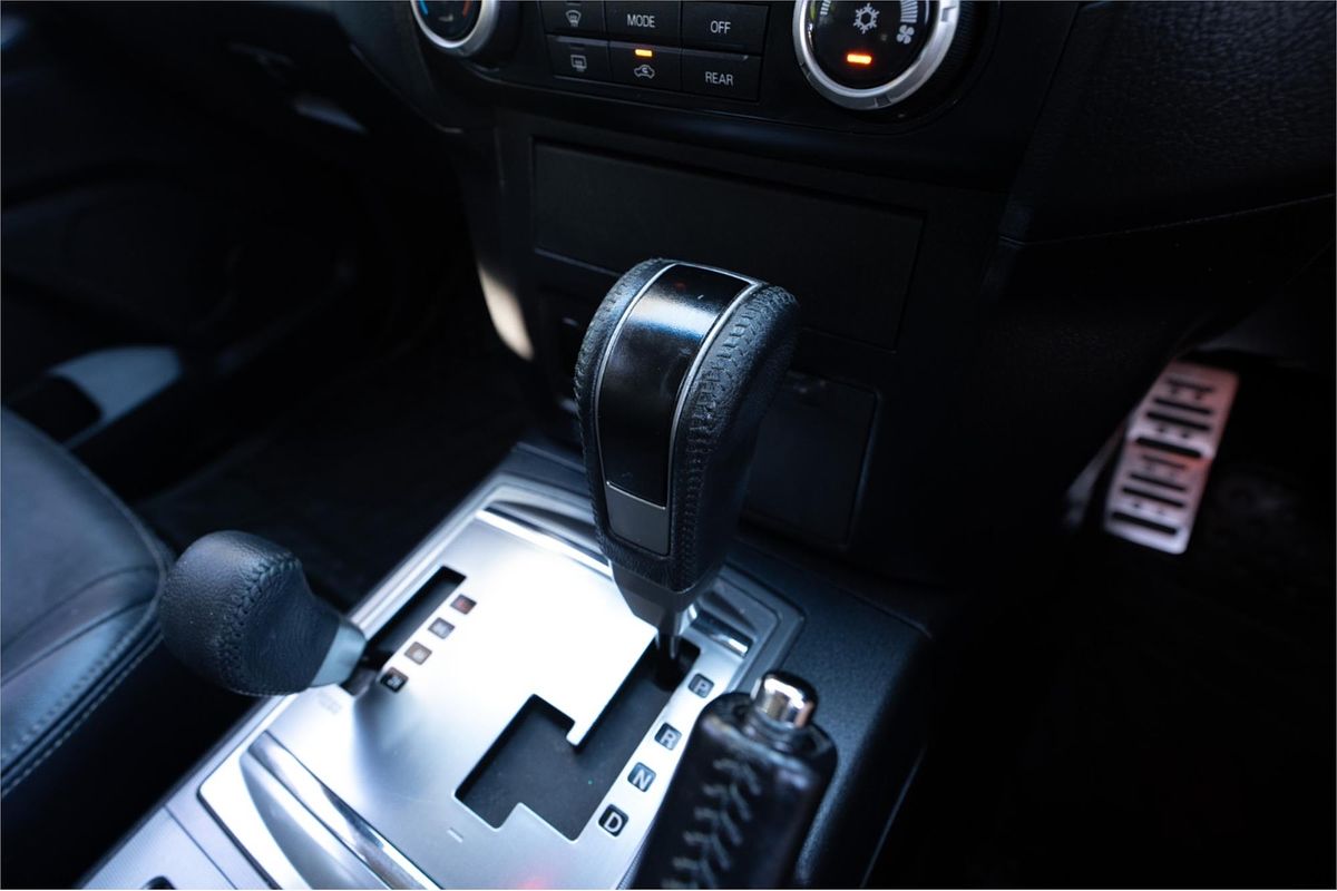 2009 Mitsubishi Pajero VR-X NT