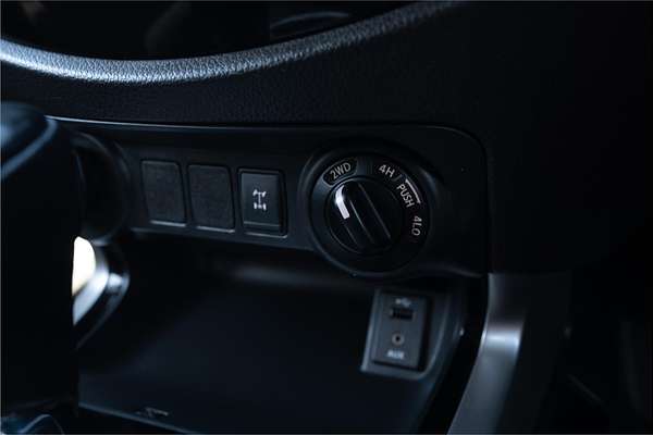 2018 Nissan Navara ST D23 Series 3 4X4