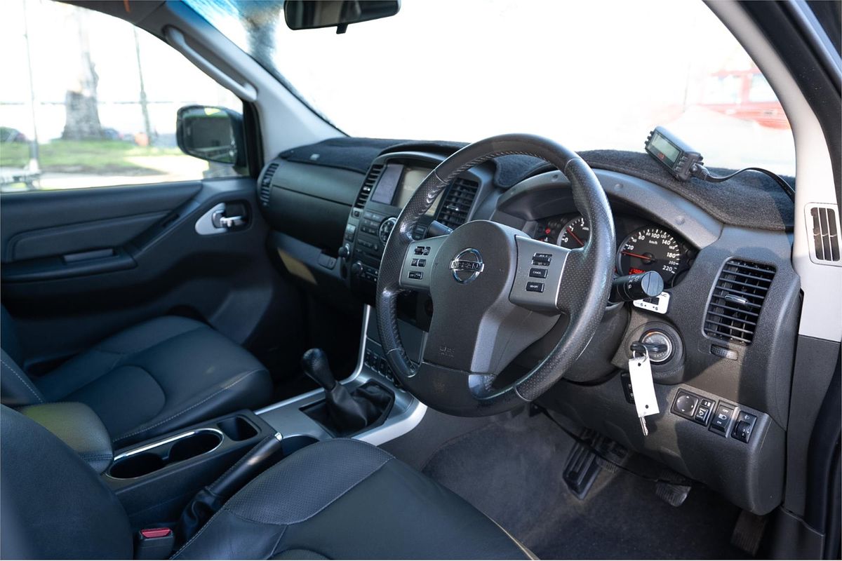 2014 Nissan Navara ST TITANIUM EDITION (4x4) D40 4X4
