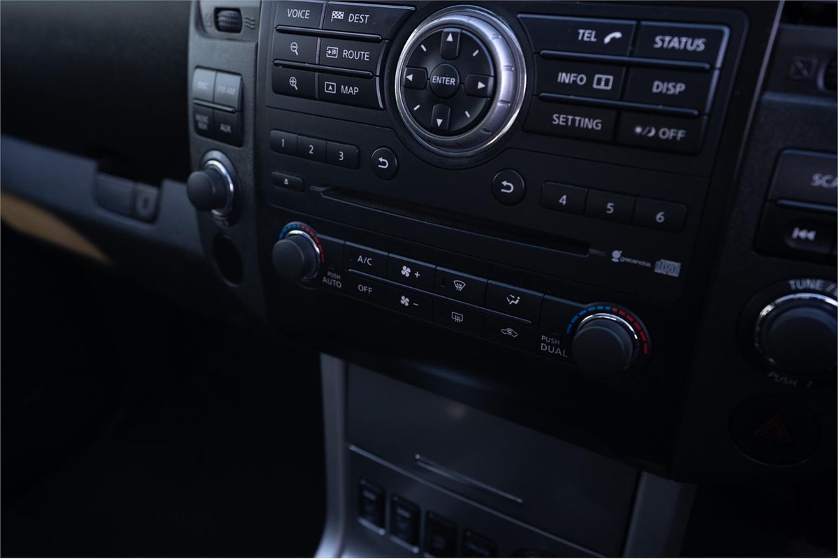 2014 Nissan Navara ST TITANIUM EDITION (4x4) D40 4X4