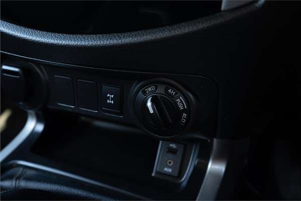 2015 Nissan Navara ST D23 4X4