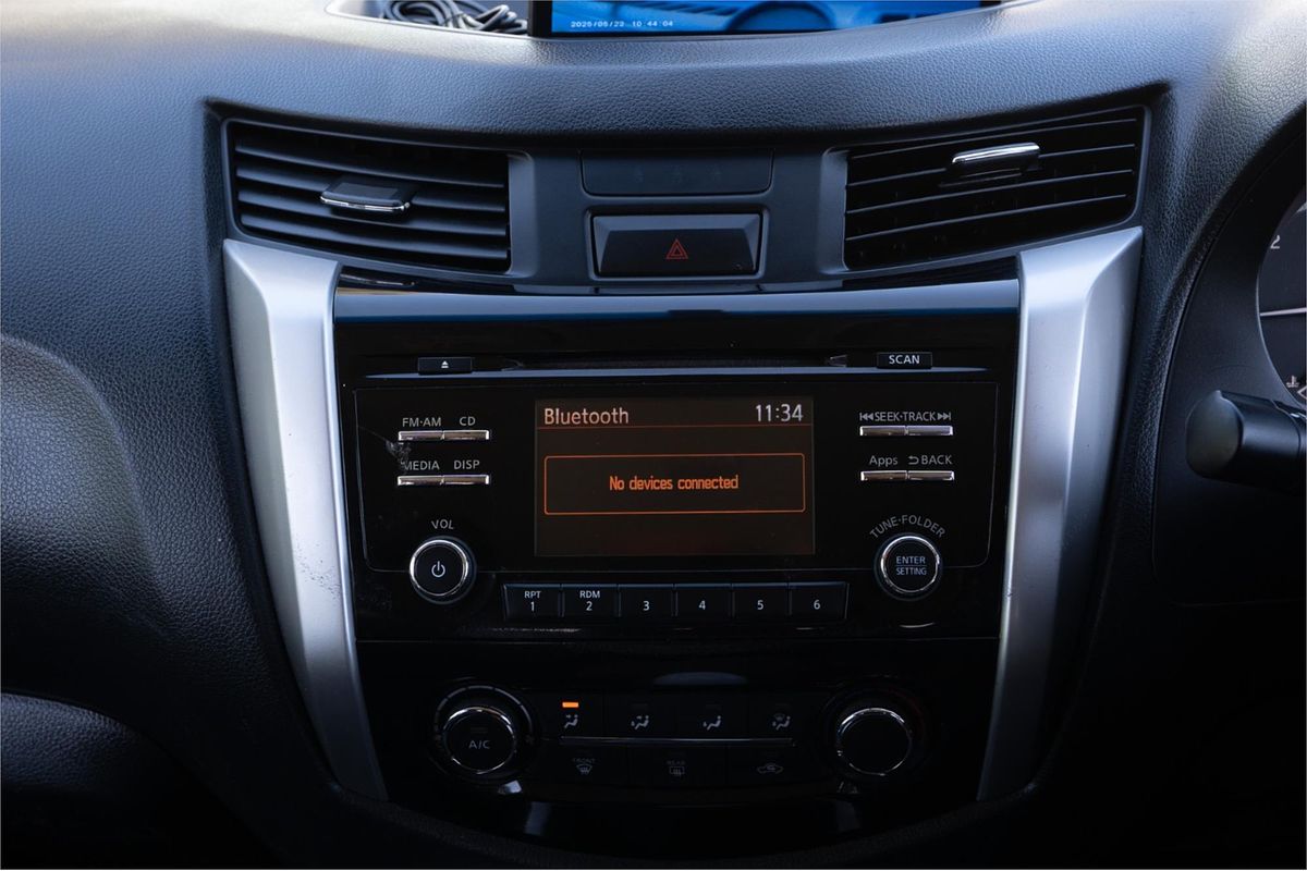 2015 Nissan Navara ST D23 4X4