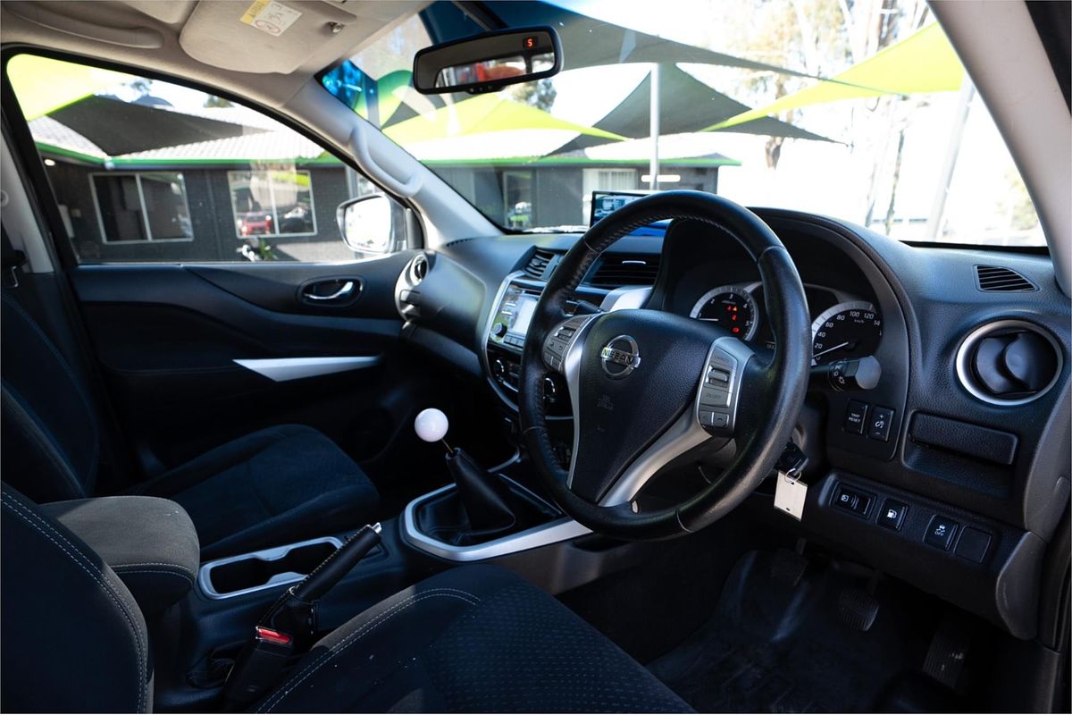 2015 Nissan Navara ST D23 4X4