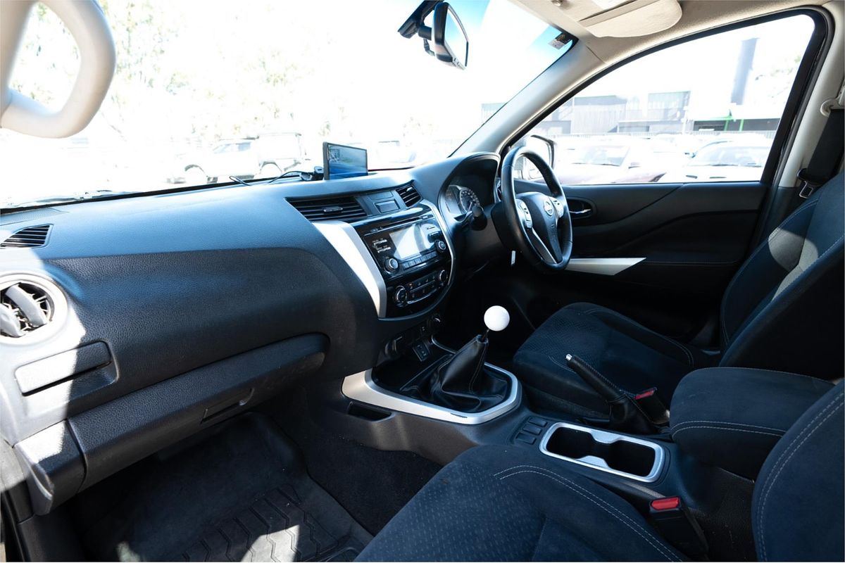 2015 Nissan Navara ST D23 4X4