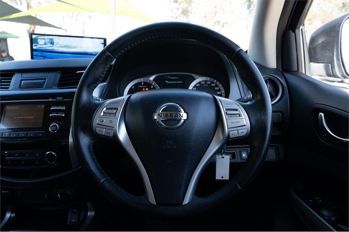 2015 Nissan Navara ST D23 4X4
