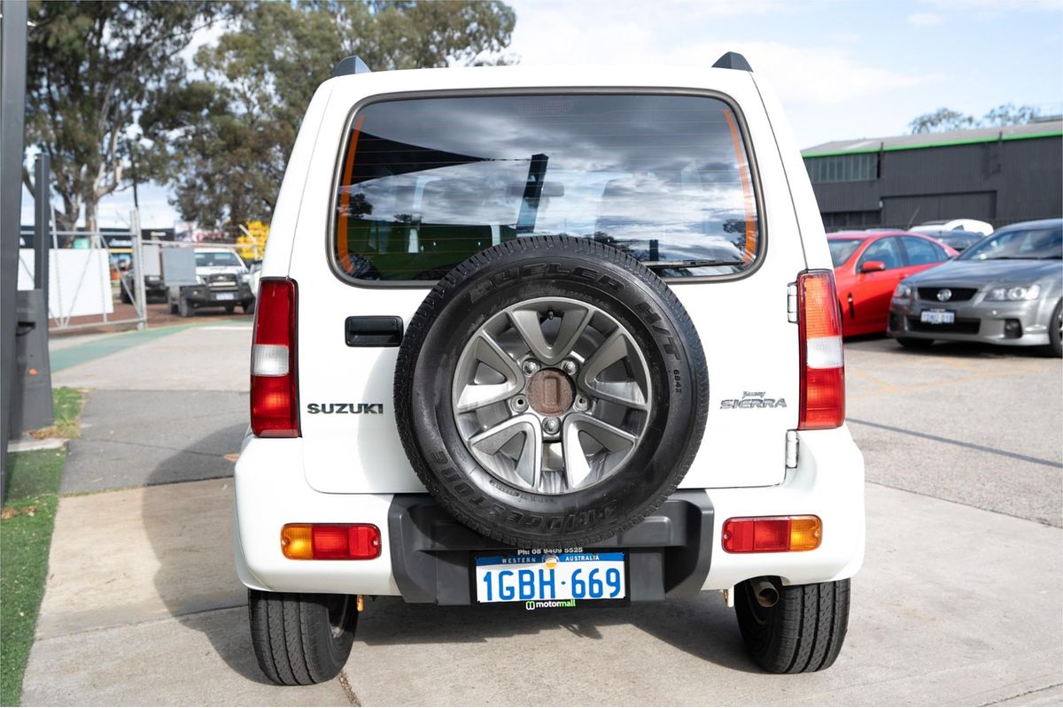 2016 Suzuki Jimny MY15