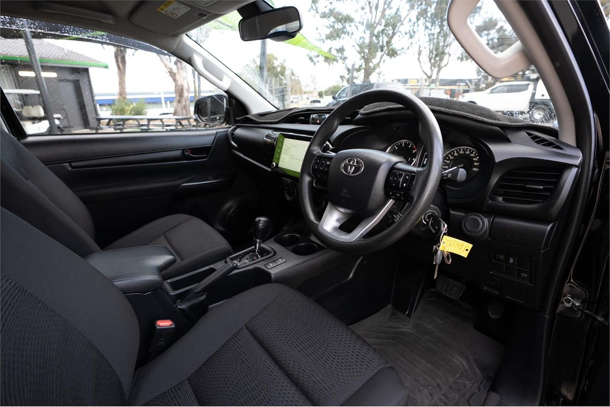 2023 Toyota Hilux SR GUN126R 4X4