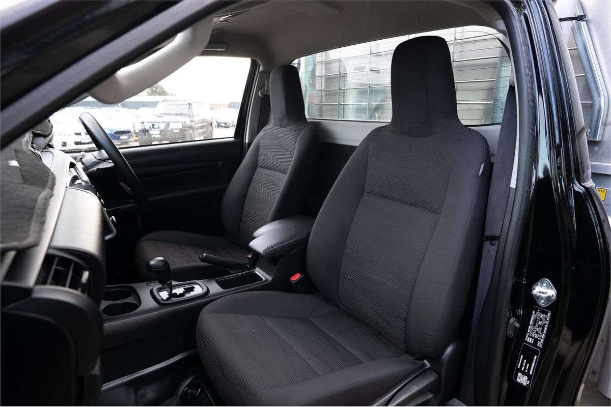 2023 Toyota Hilux SR GUN126R 4X4