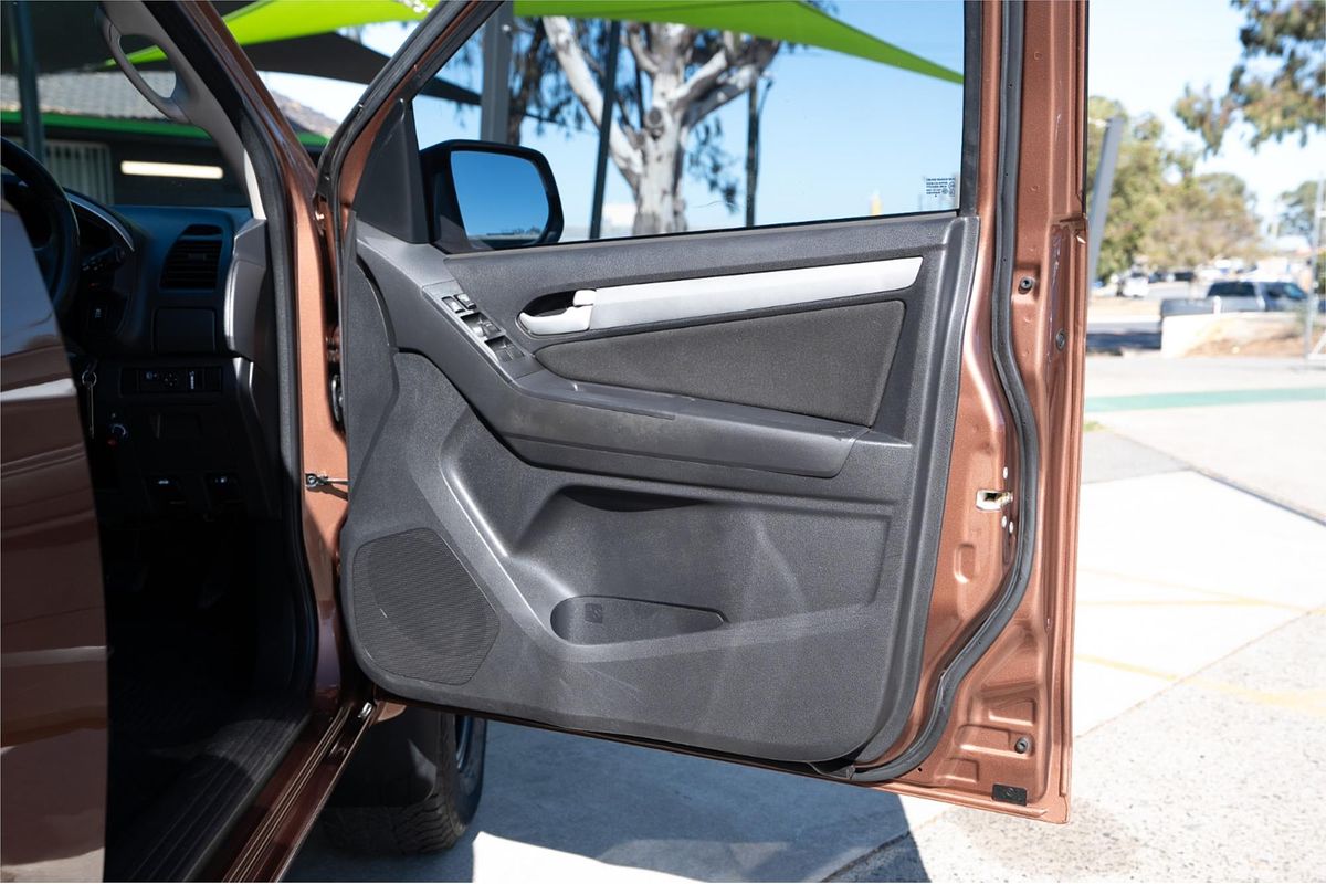 2014 Isuzu MU-X LS-M