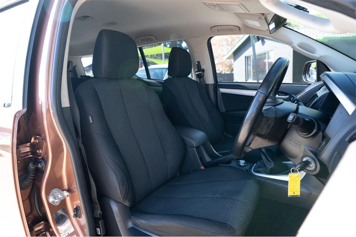 2014 Isuzu MU-X LS-M