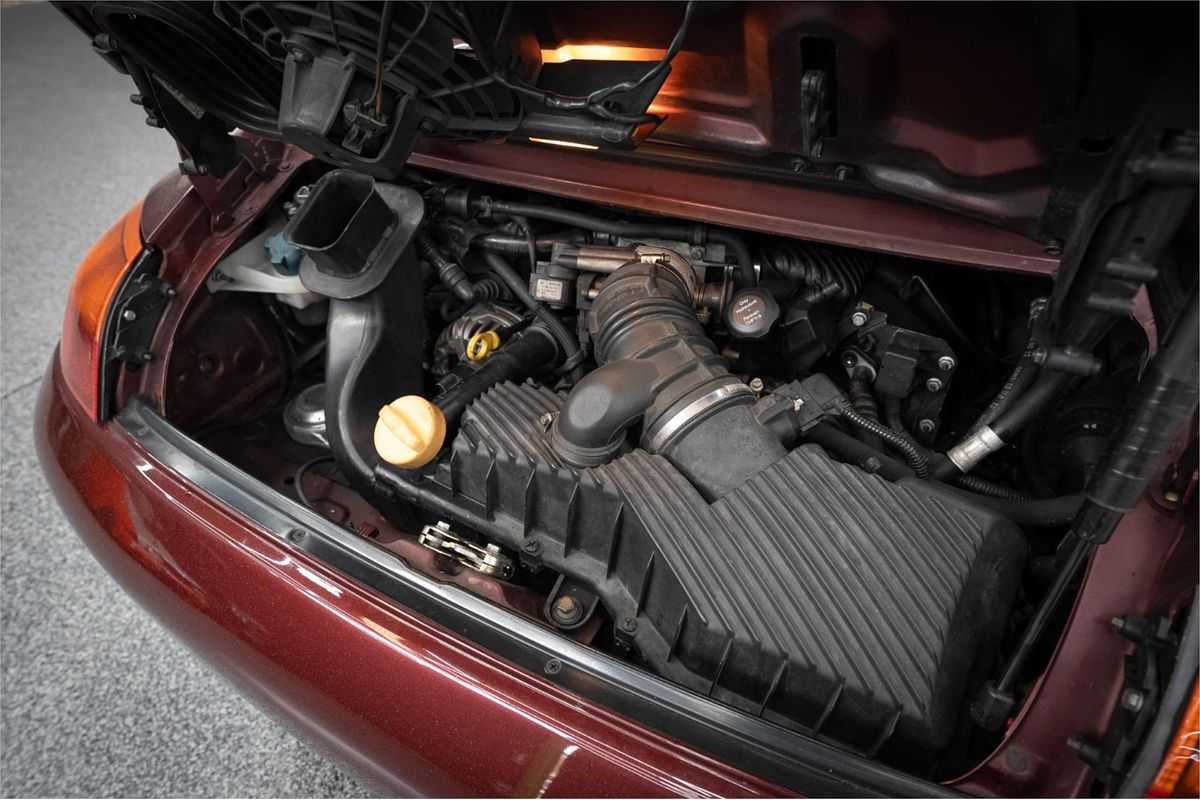 1998 Porsche 911 CARRERA