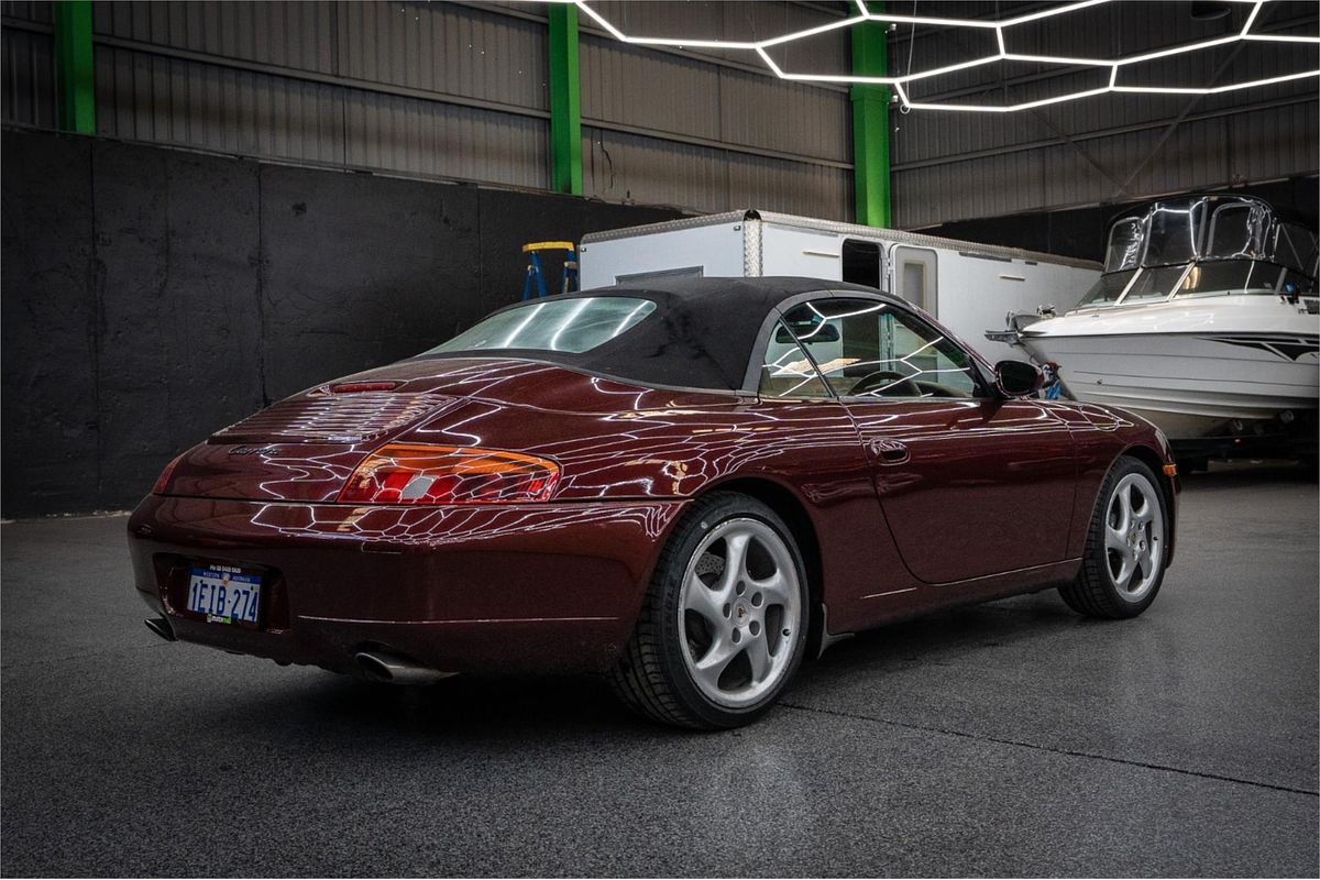 1998 Porsche 911 CARRERA