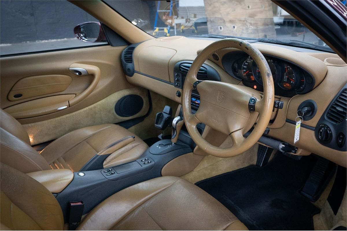 1998 Porsche 911 CARRERA