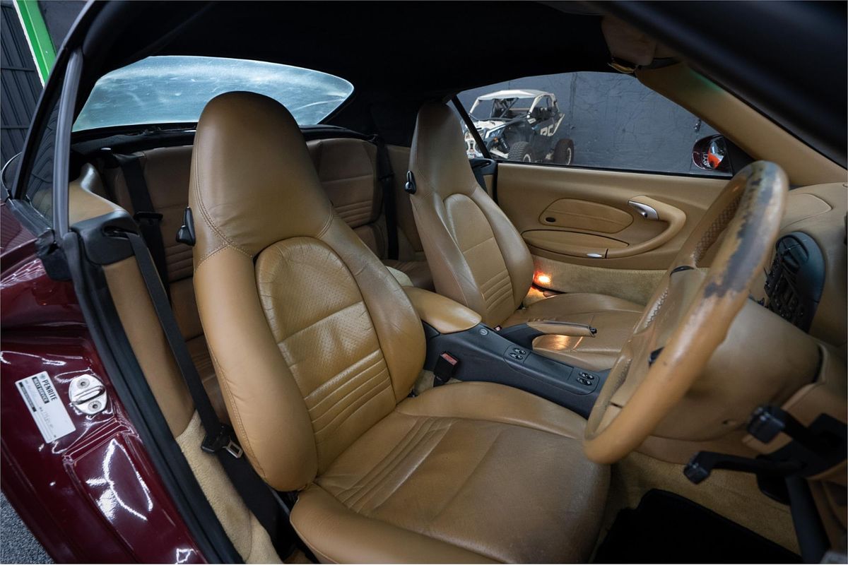 1998 Porsche 911 CARRERA