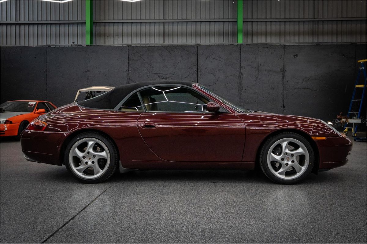 1998 Porsche 911 CARRERA