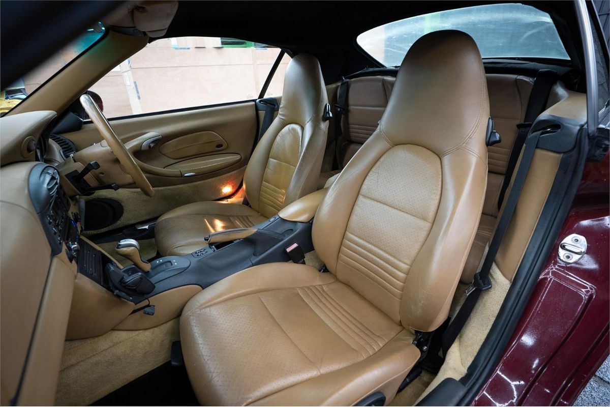 1998 Porsche 911 CARRERA