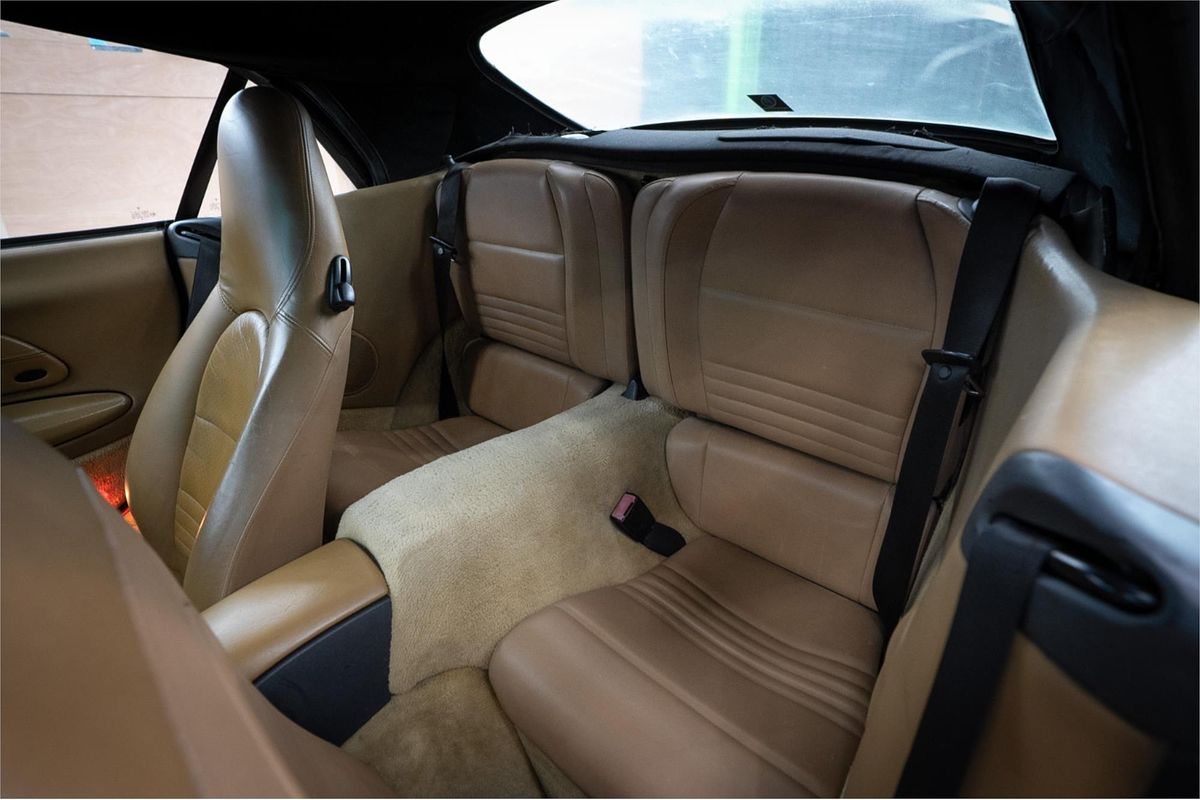 1998 Porsche 911 CARRERA