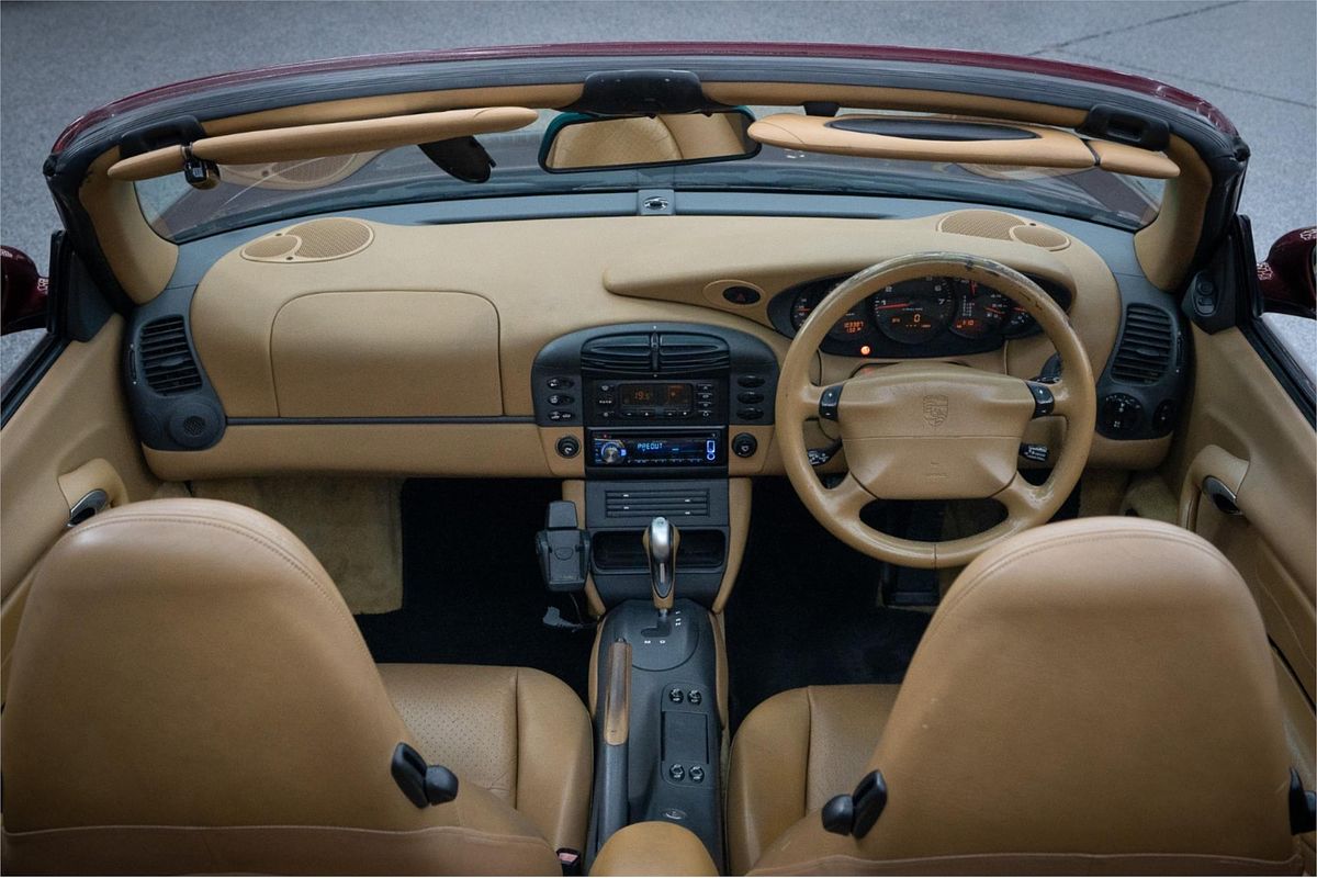 1998 Porsche 911 CARRERA