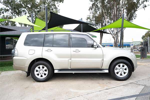2011 Mitsubishi Pajero Platinum NT