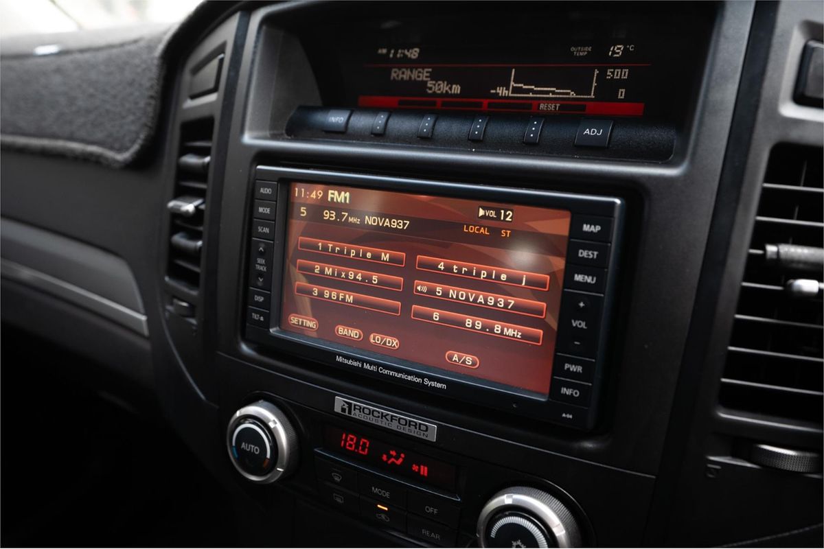 2011 Mitsubishi Pajero Platinum NT
