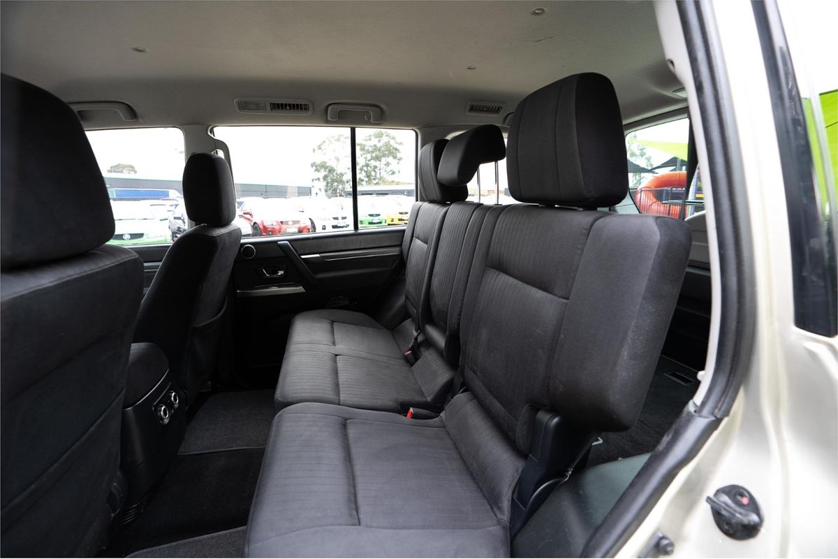 2011 Mitsubishi Pajero Platinum NT