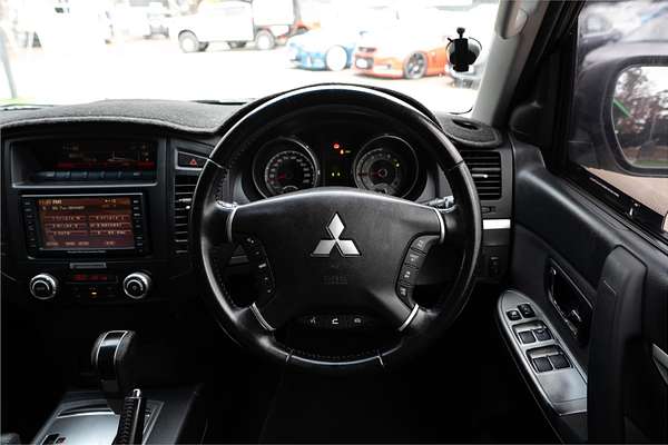 2011 Mitsubishi Pajero Platinum NT