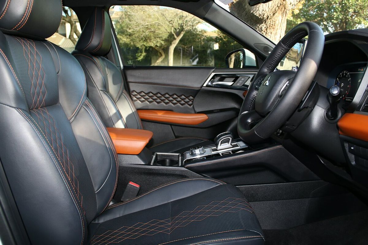 2022 Mitsubishi Outlander Exceed Tourer ZM