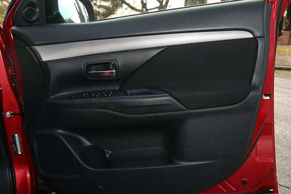 2017 Mitsubishi Outlander LS Safety Pack ZK