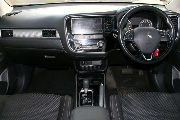 2017 Mitsubishi Outlander LS Safety Pack ZK
