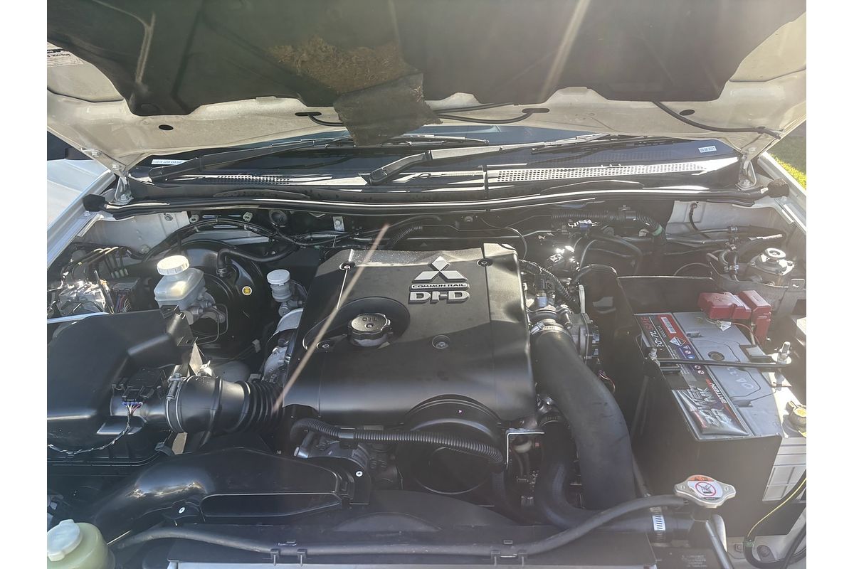 2014 Mitsubishi Triton GLX MN 4X4
